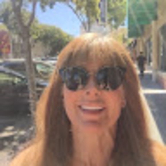 Meet your Posher, Catherine - Picture 1 of 1